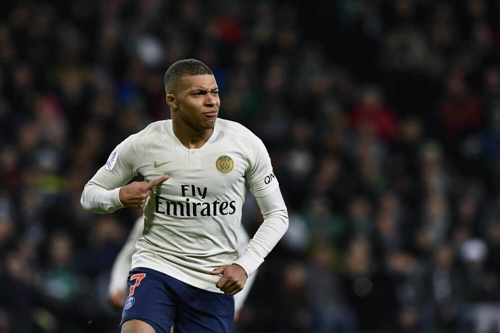 特斯拉美股盘前跌超4%